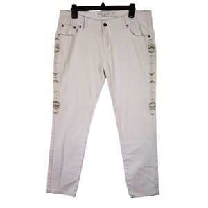 Rue21 Denim Juniors 13/14 White Aztec Embroidered Denim‎ Jeans Cotton Blend Boho